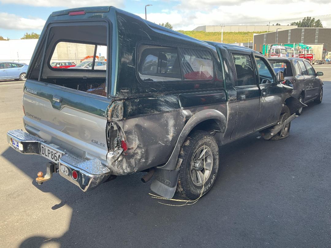 Photo '4' of Mitsubishi Triton D/CAB GLS Photo '4' of Mitsubishi Triton D/CAB GLS