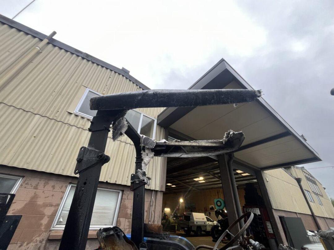 Photo '7' of New Holland TL80 Tractor Photo '7' of New Holland TL80 Tractor