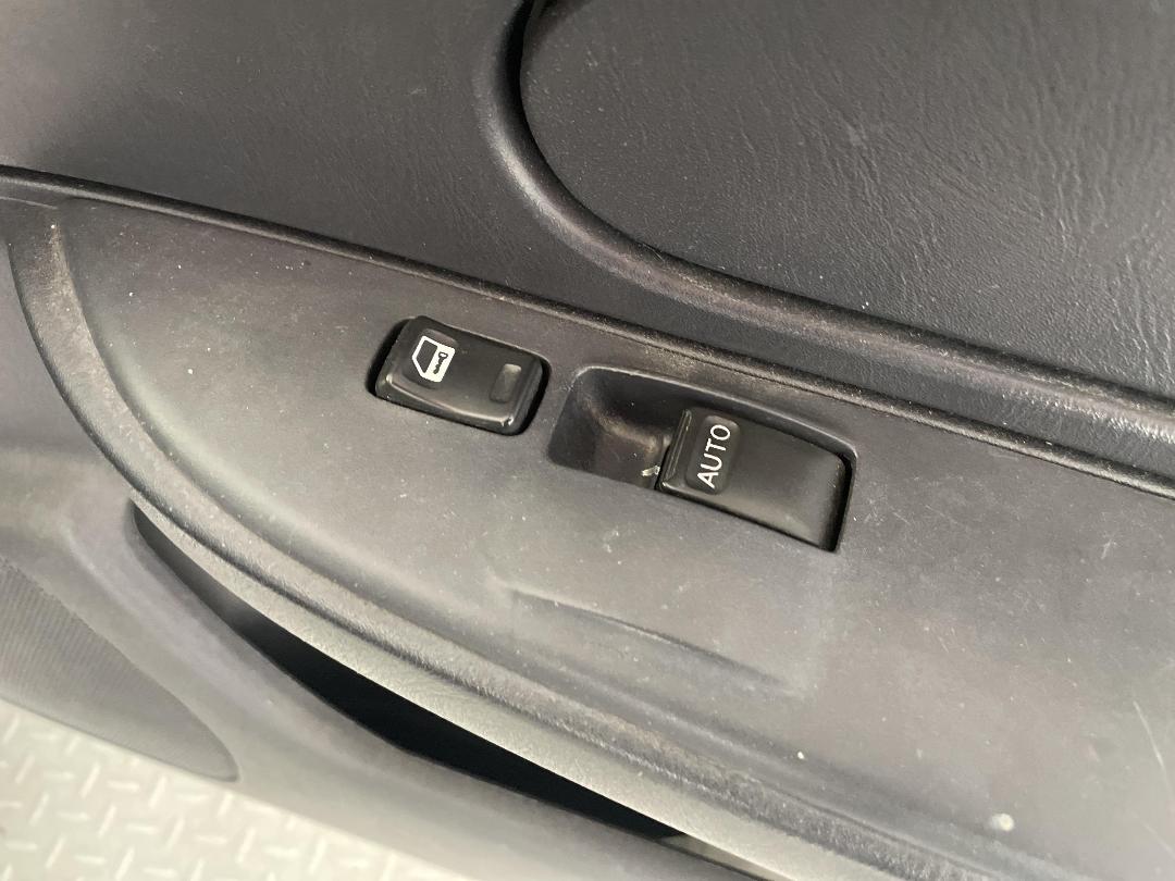 Photo '21' of Nissan AD