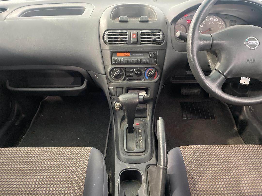 Photo '20' of Nissan AD