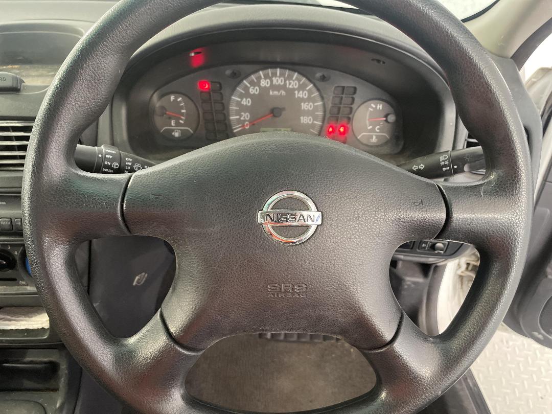 Photo '23' of Nissan AD