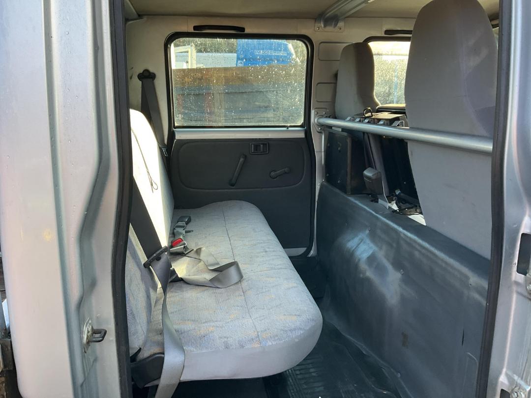 Photo '17' of Nissan Atlas Flat Deck