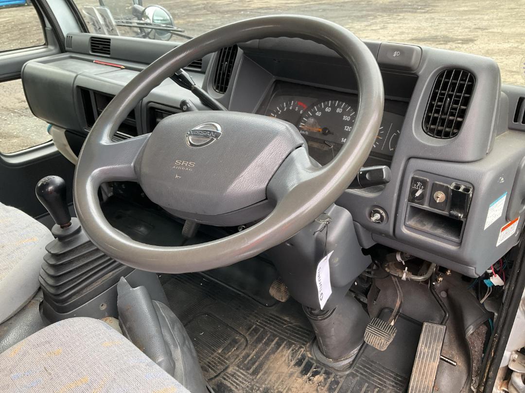 Photo '12' of Nissan Atlas Flat Deck