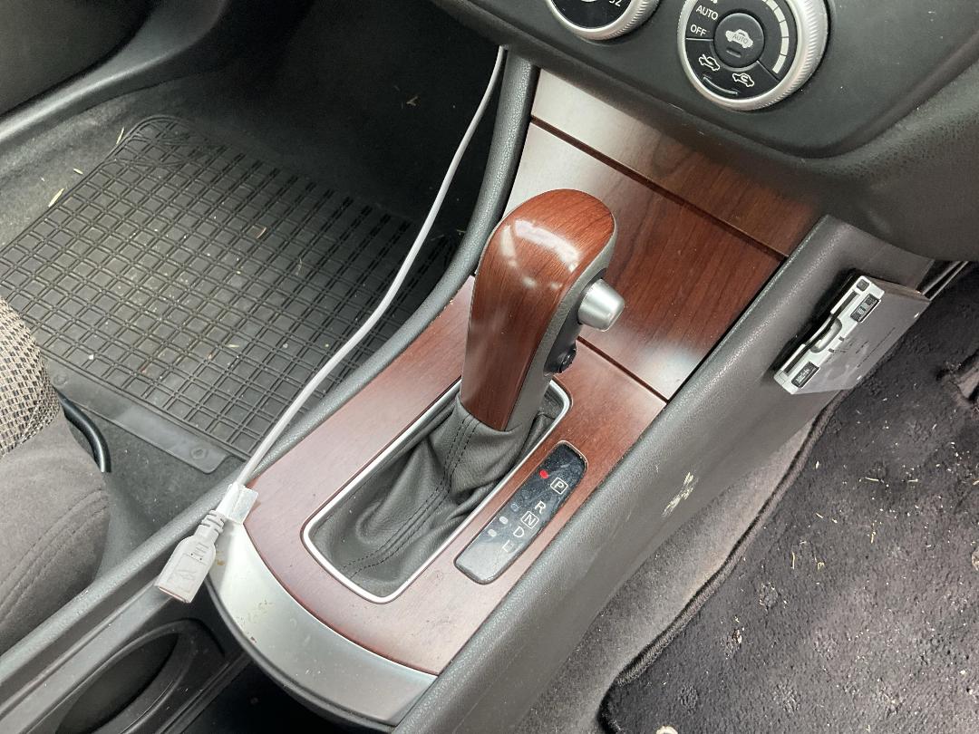 Photo '12' of Nissan Bluebird Sylphy Photo '12' of Nissan Bluebird Sylphy