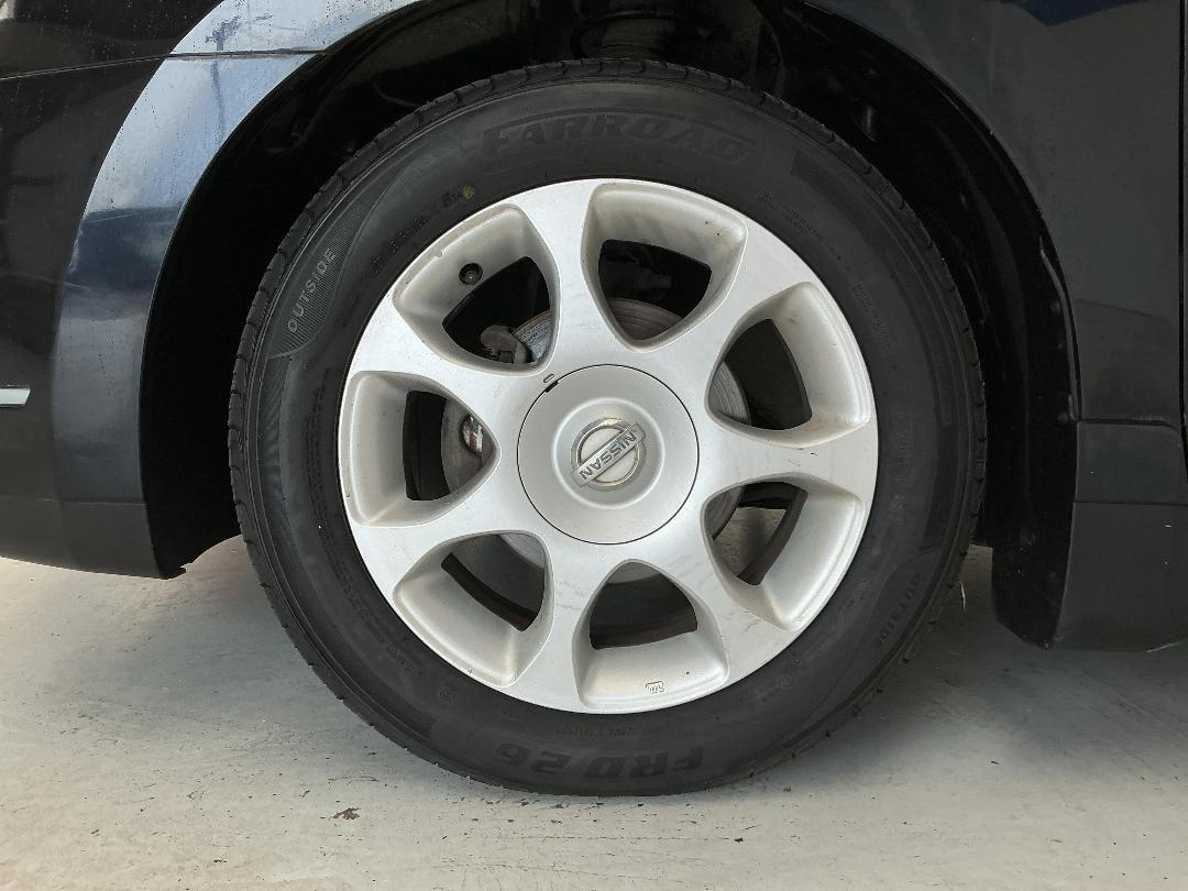 Photo '10' of Nissan Bluebird