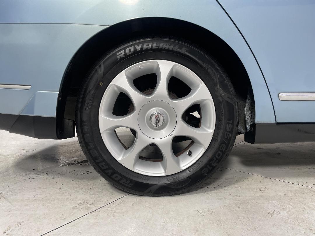 Photo '12' of Nissan Bluebird Photo '12' of Nissan Bluebird