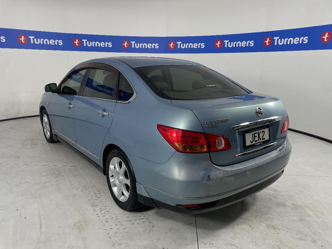 Photo '5' of Nissan Bluebird Photo '5' of Nissan Bluebird