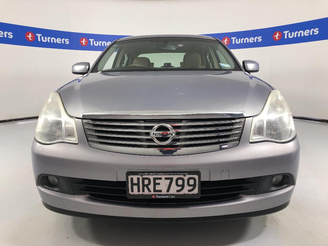 Photo '2' of Nissan Bluebird