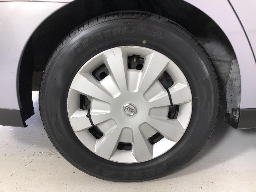 Photo '12' of Nissan Bluebird