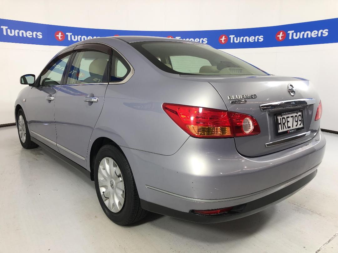 Photo '5' of Nissan Bluebird