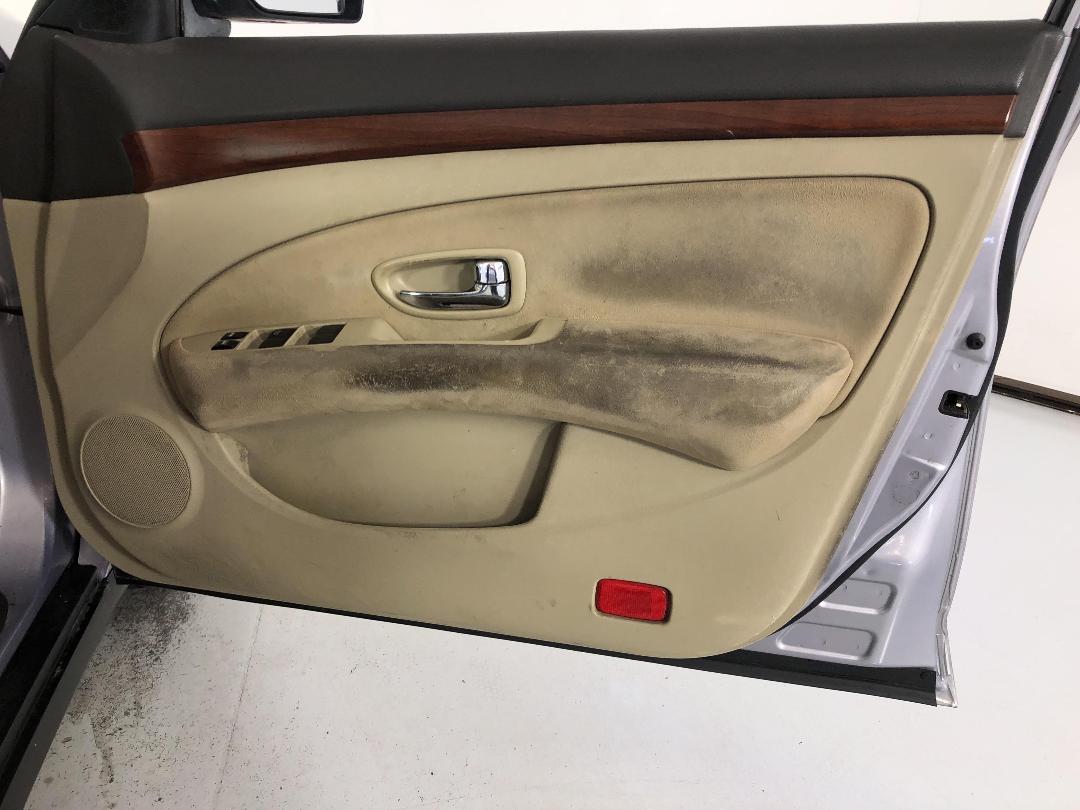 Photo '15' of Nissan Bluebird