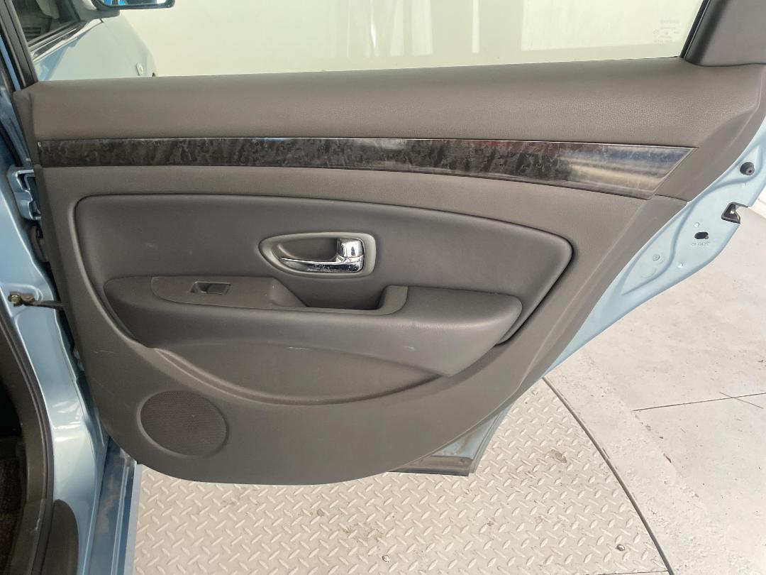 Photo '19' of Nissan Bluebird