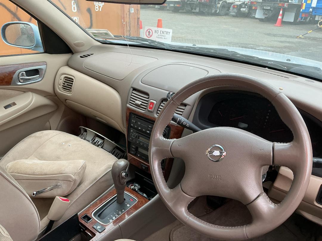 Photo '12' of Nissan Bluebird