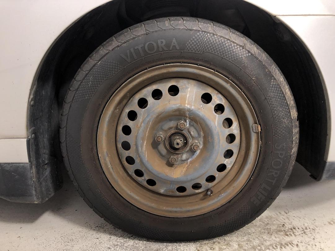 Photo '2' of Nissan Bluebird Sylphy