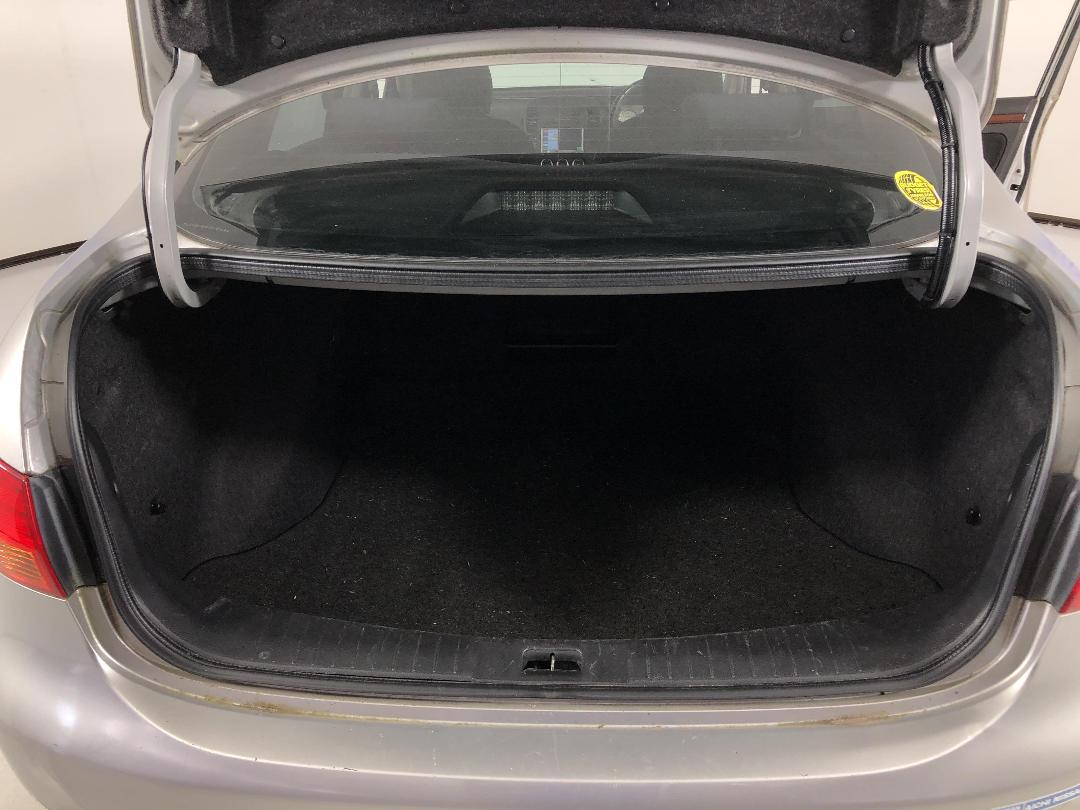 Photo '12' of Nissan Bluebird Sylphy