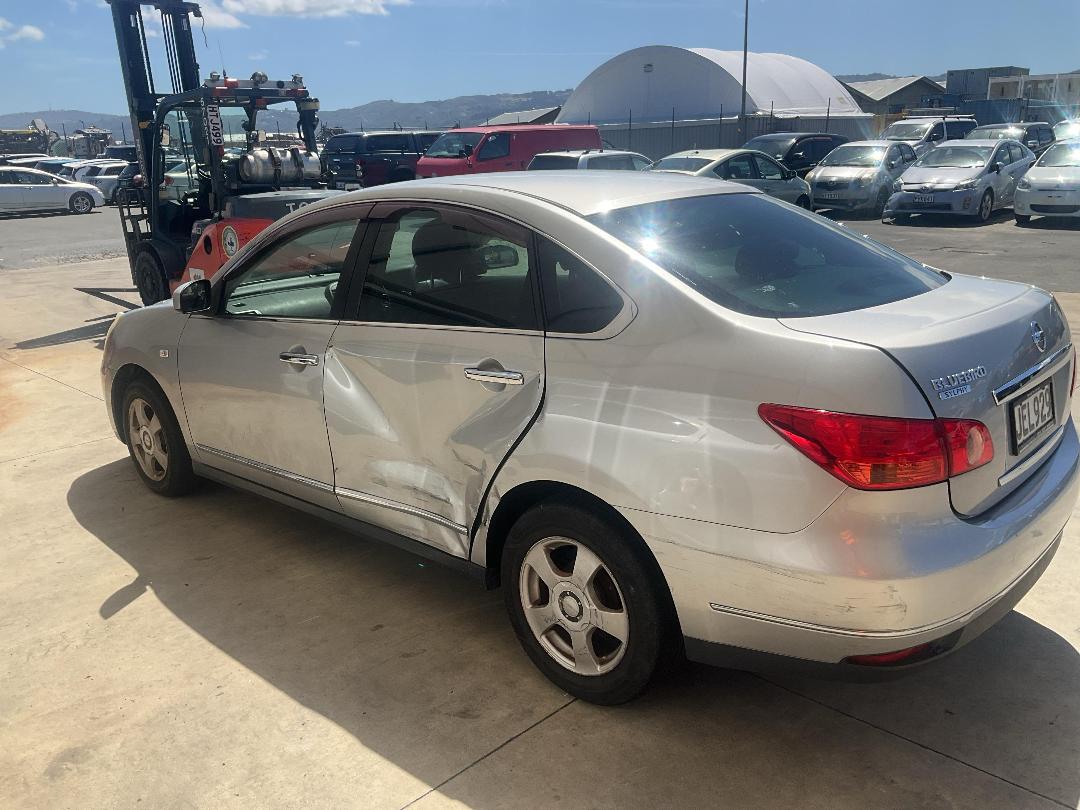 Photo '3' of Nissan Bluebird Photo '3' of Nissan Bluebird