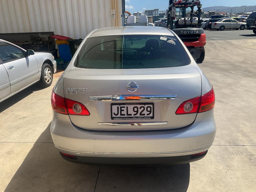 Photo '4' of Nissan Bluebird Photo '4' of Nissan Bluebird