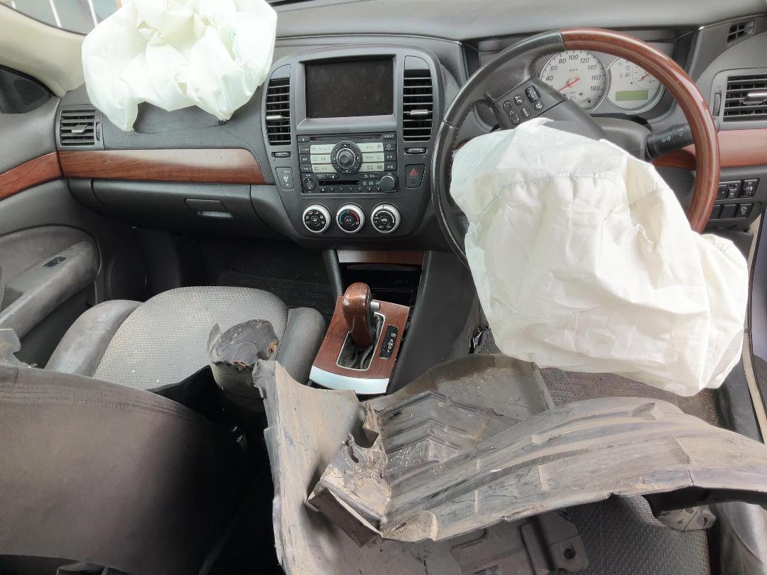 Photo '17' of Nissan Bluebird Sylphy