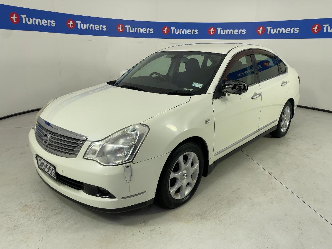 Photo '4' of Nissan Bluebird