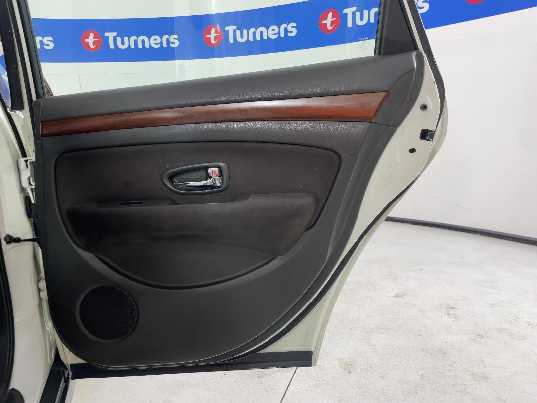 Photo '19' of Nissan Bluebird