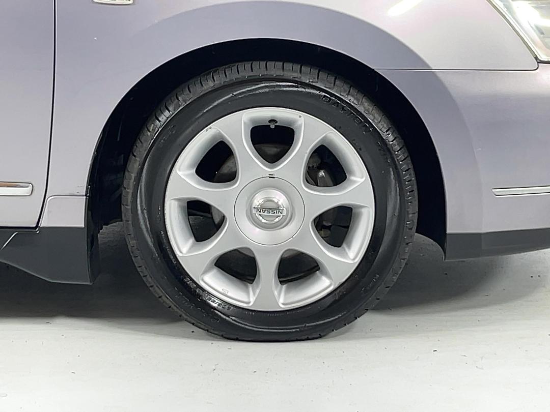 Photo '9' of Nissan Bluebird