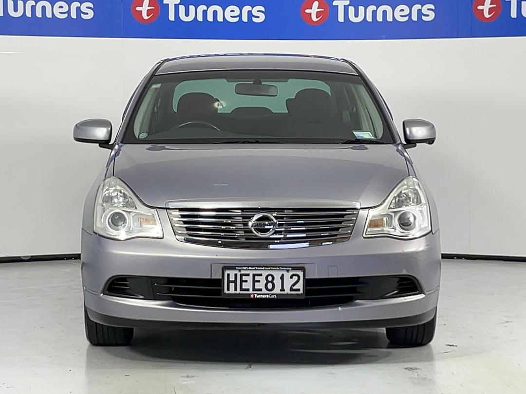 Photo '2' of Nissan Bluebird