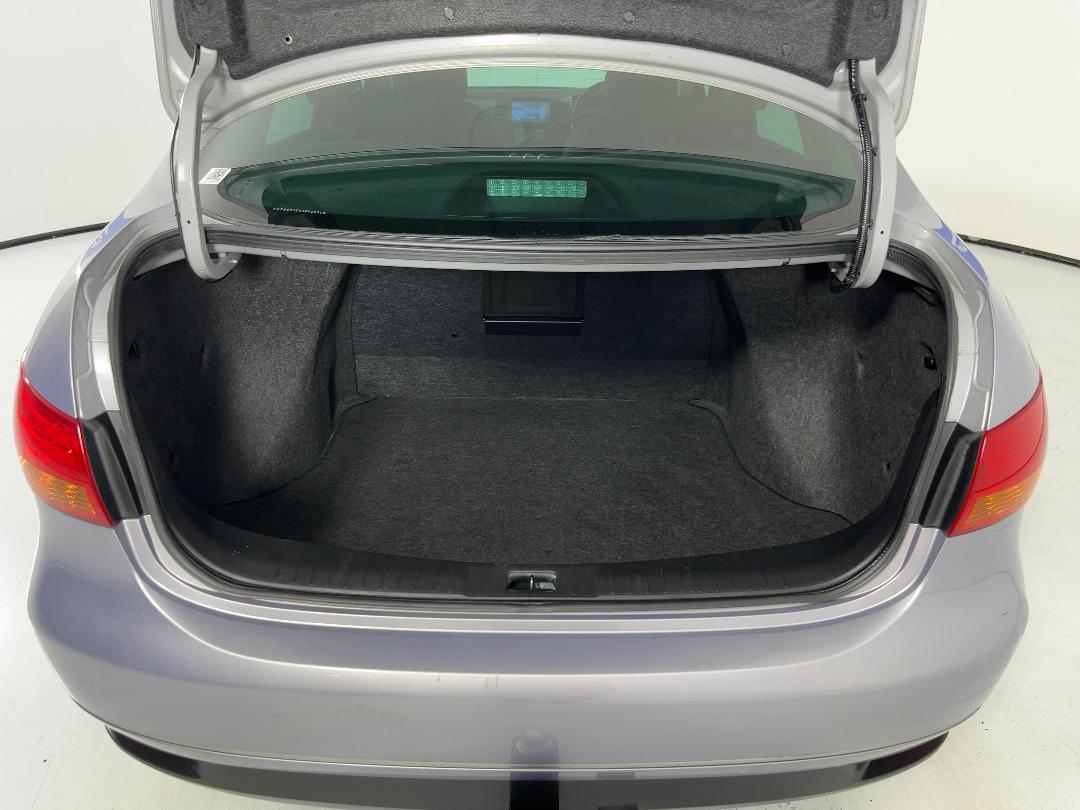 Photo '14' of Nissan Bluebird