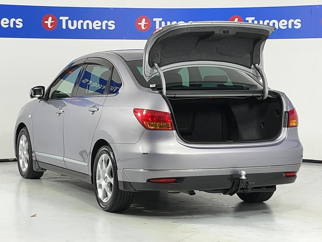 Photo '23' of Nissan Bluebird