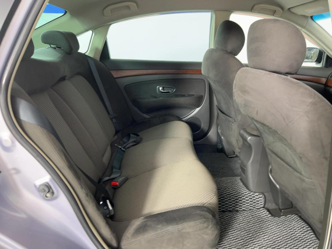 Photo '20' of Nissan Bluebird