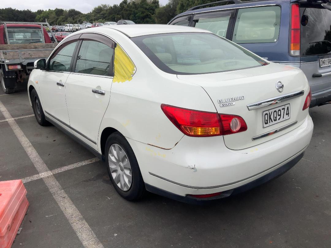 Photo '3' of Nissan Bluebird Sylphy Photo '3' of Nissan Bluebird Sylphy