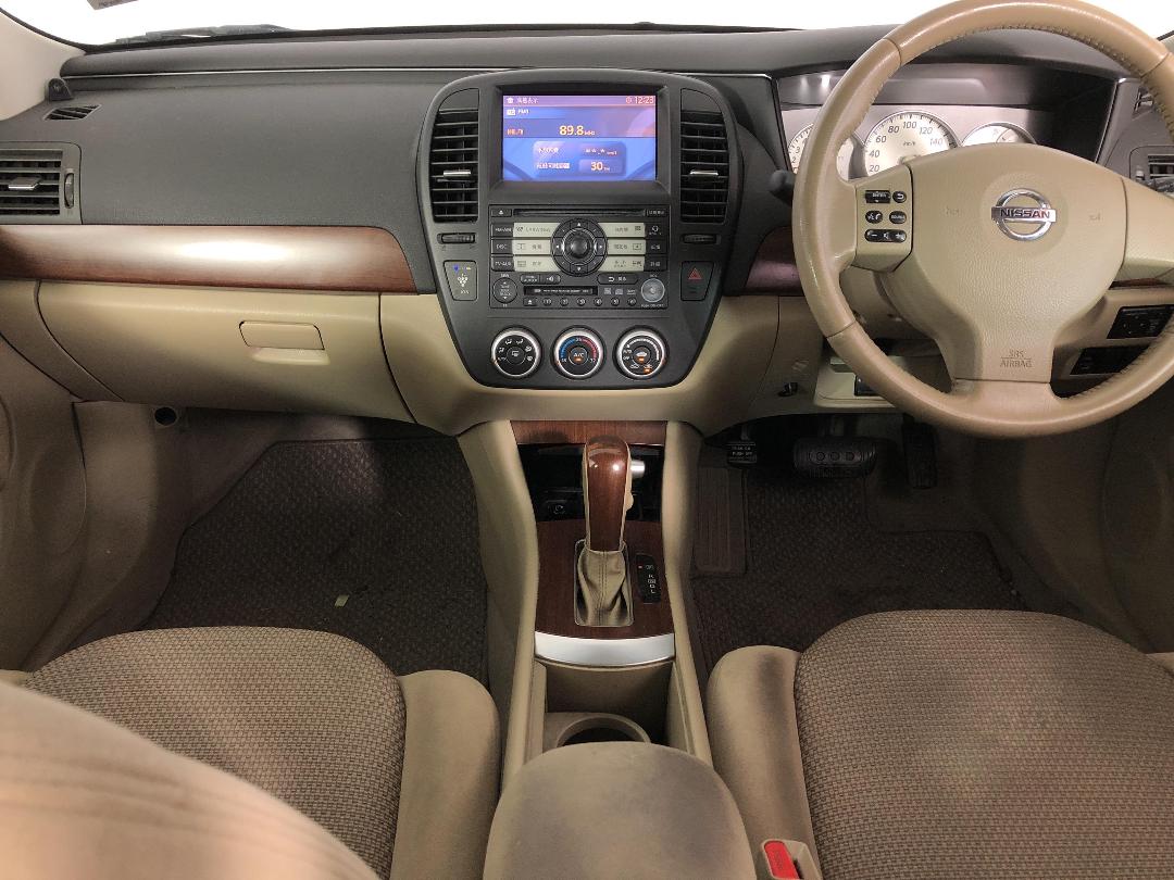 Photo '17' of Nissan Bluebird Photo '17' of Nissan Bluebird