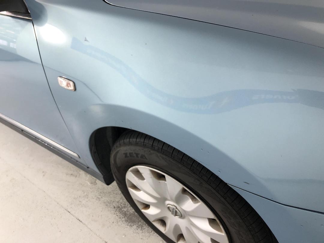 Photo '24' of Nissan Bluebird Photo '24' of Nissan Bluebird