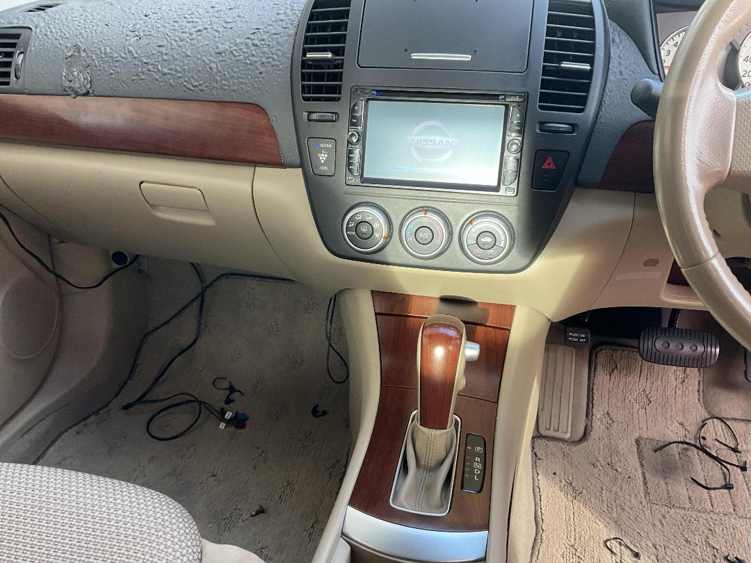 Photo '10' of Nissan Bluebird Sylphy