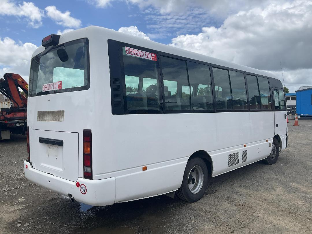 Photo '3' of Nissan Civilian Bus