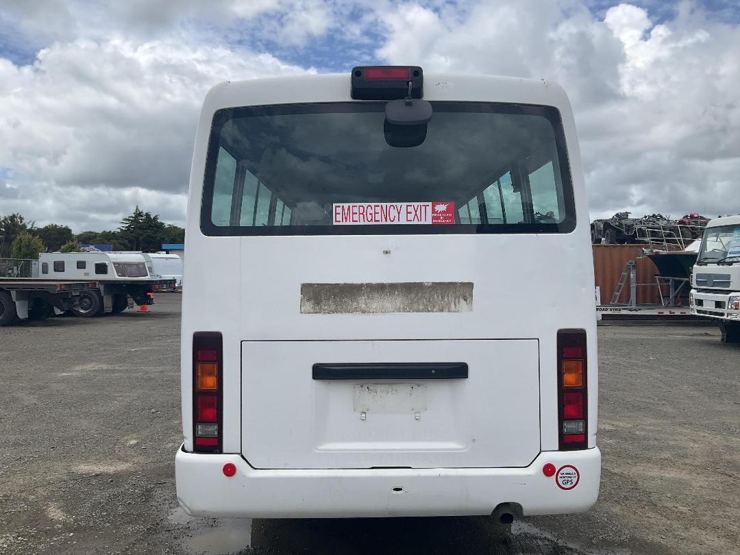 Photo '4' of Nissan Civilian Bus