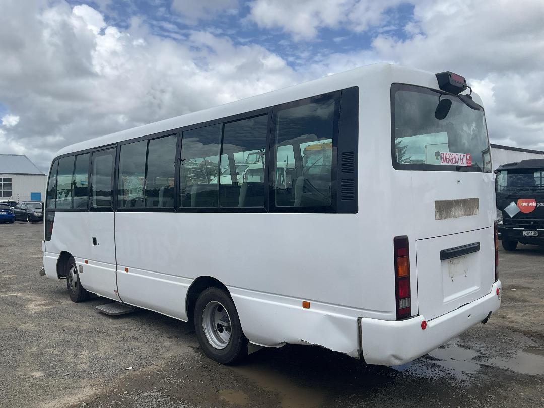 Photo '5' of Nissan Civilian Bus