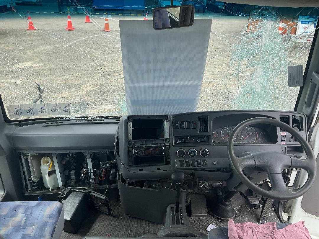 Photo '15' of Nissan Civilian Bus