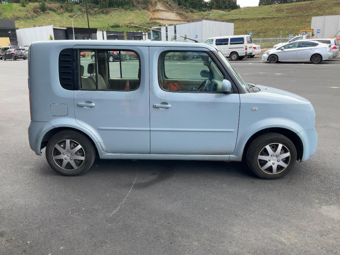 Photo '8' of Nissan Cube