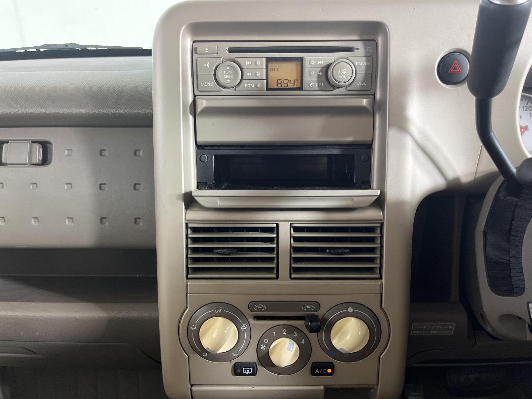 Photo '18' of Nissan Cube