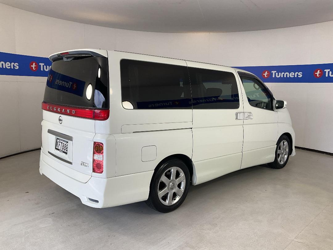 Photo '7' of Nissan Elgrand