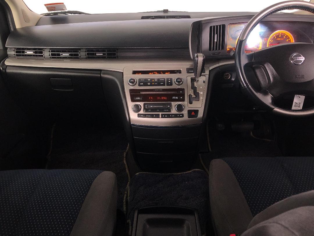 Photo '19' of Nissan Elgrand Photo '19' of Nissan Elgrand