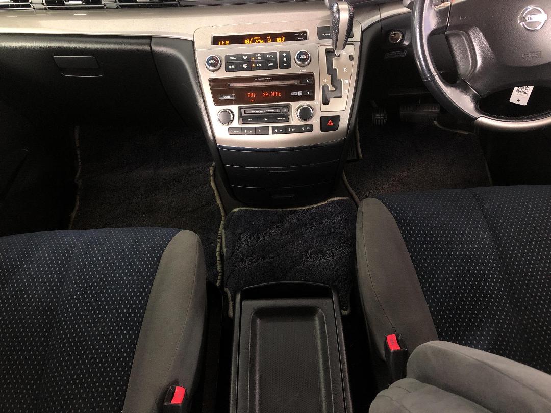 Photo '20' of Nissan Elgrand Photo '20' of Nissan Elgrand