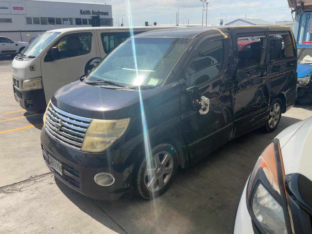 Photo '6' of Nissan Elgrand