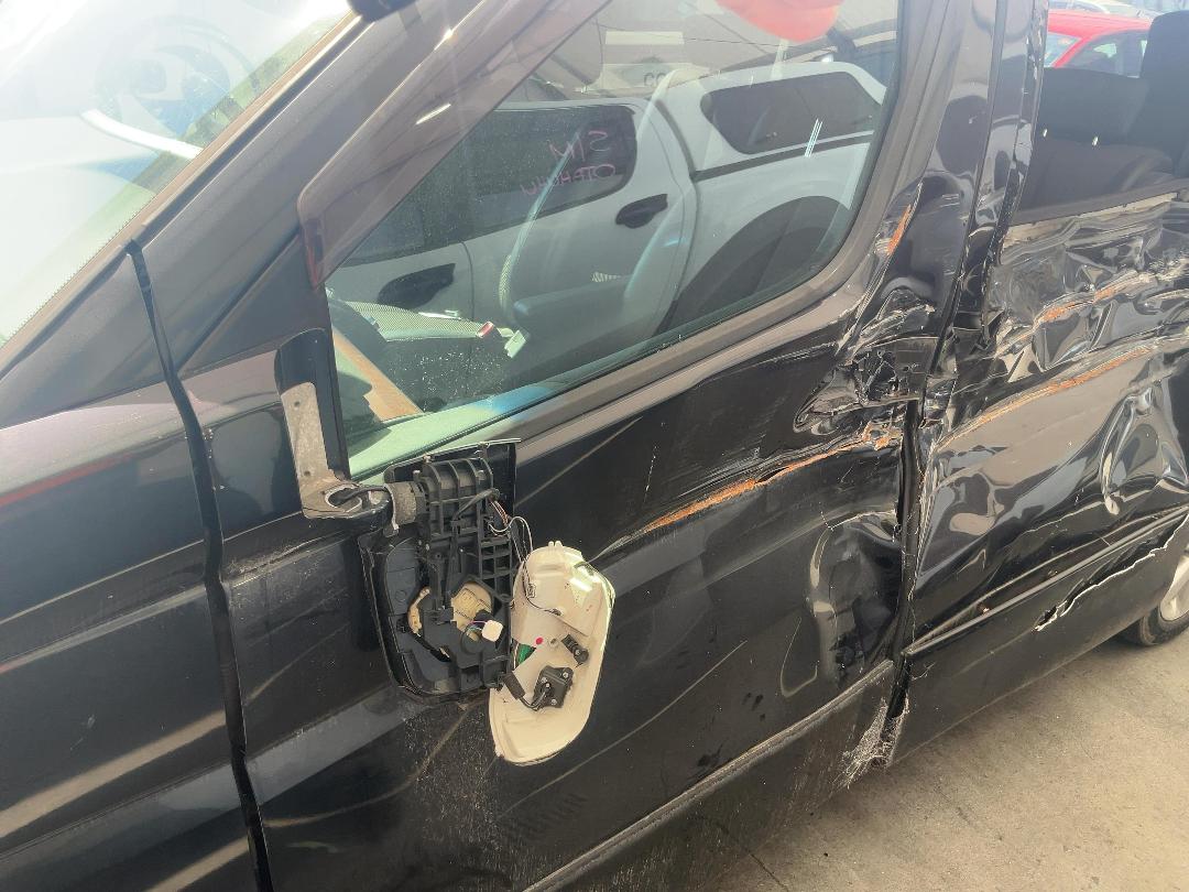 Photo '8' of Nissan Elgrand