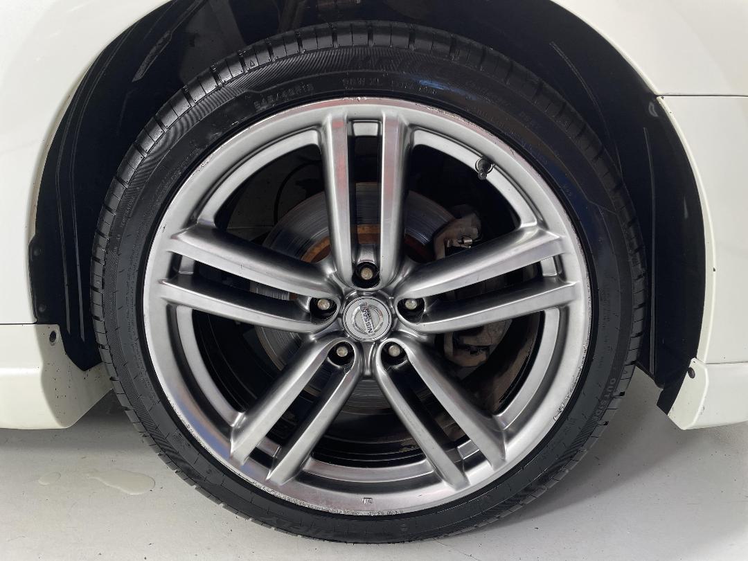 Photo '9' of Nissan Fuga