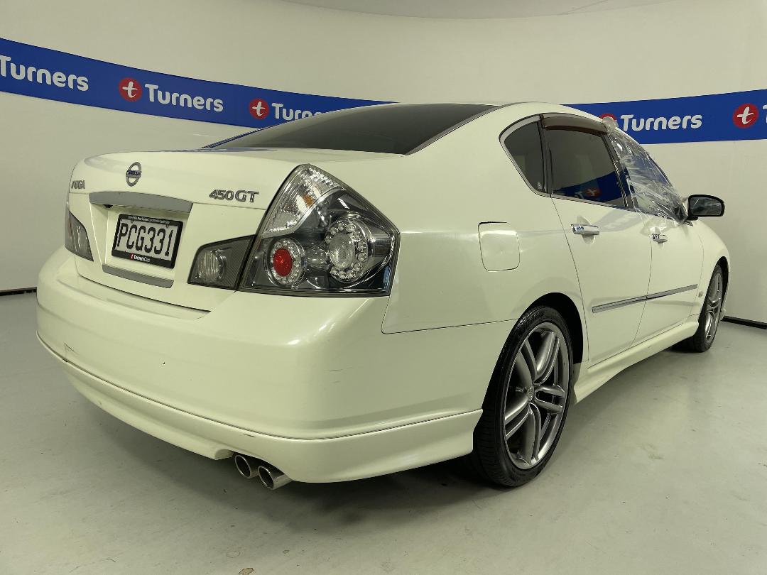 Photo '7' of Nissan Fuga