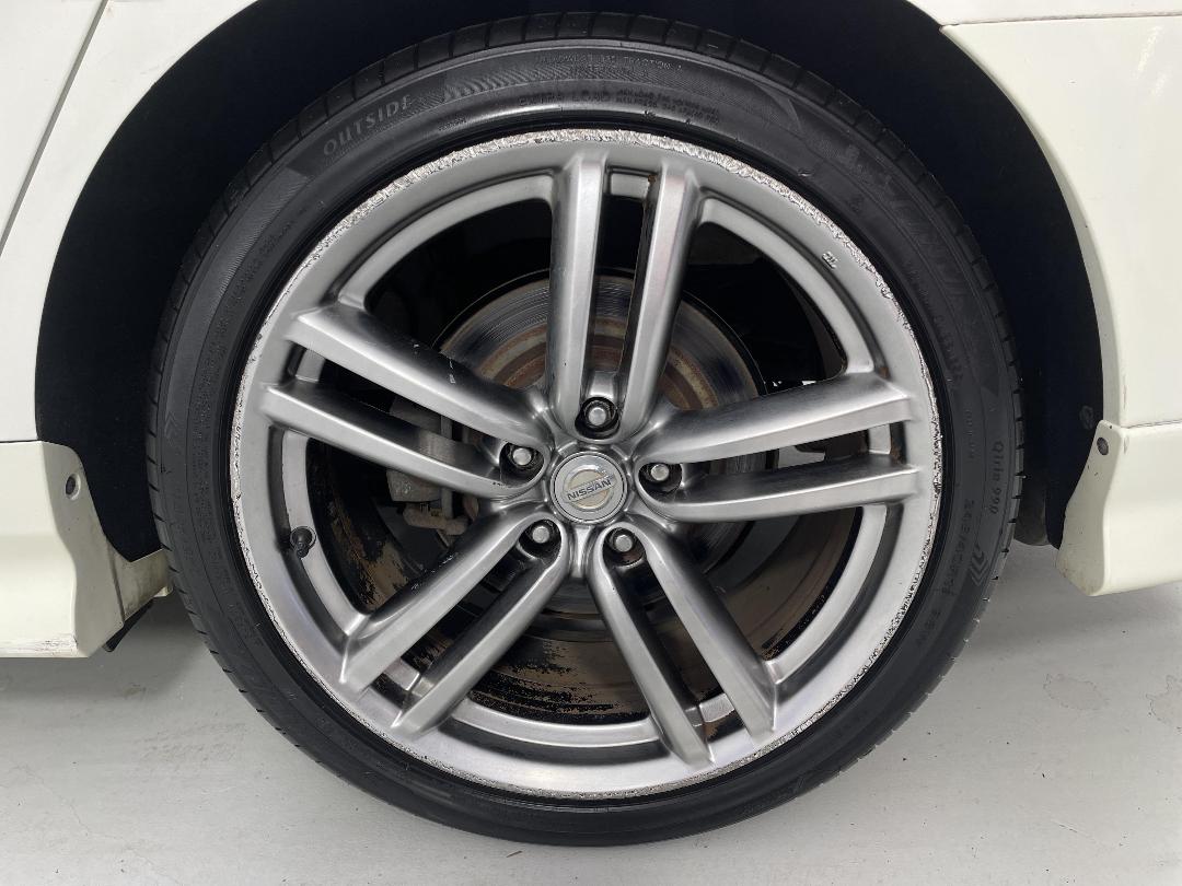 Photo '11' of Nissan Fuga