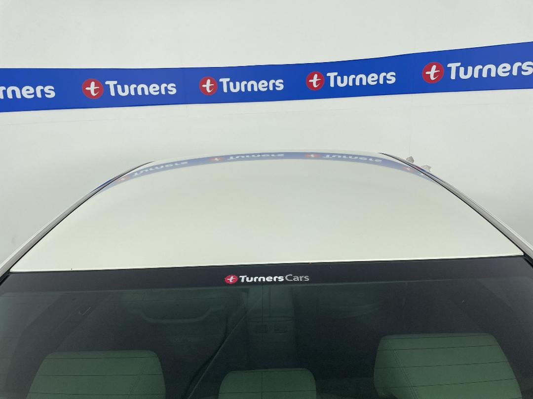 Photo '33' of Nissan Fuga