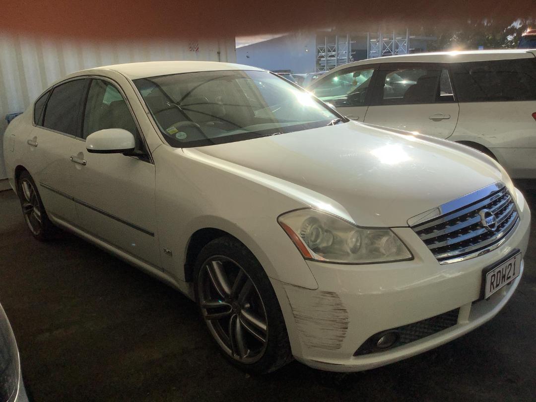 Photo '2' of Nissan Fuga