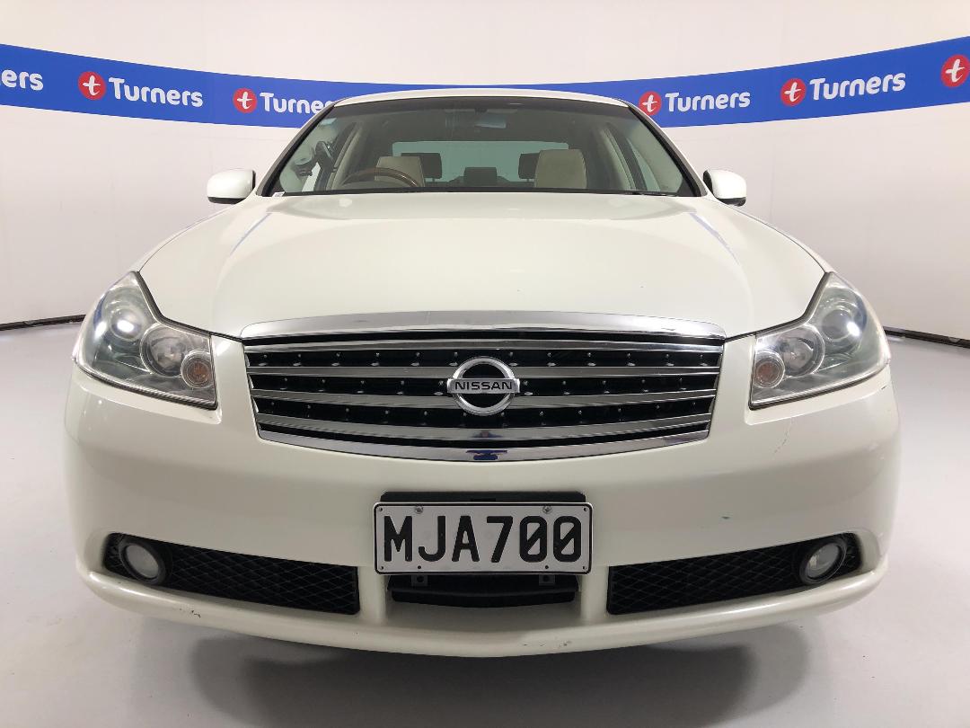 Photo '2' of Nissan Fuga